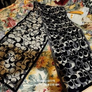 Coach scarf (unisex)